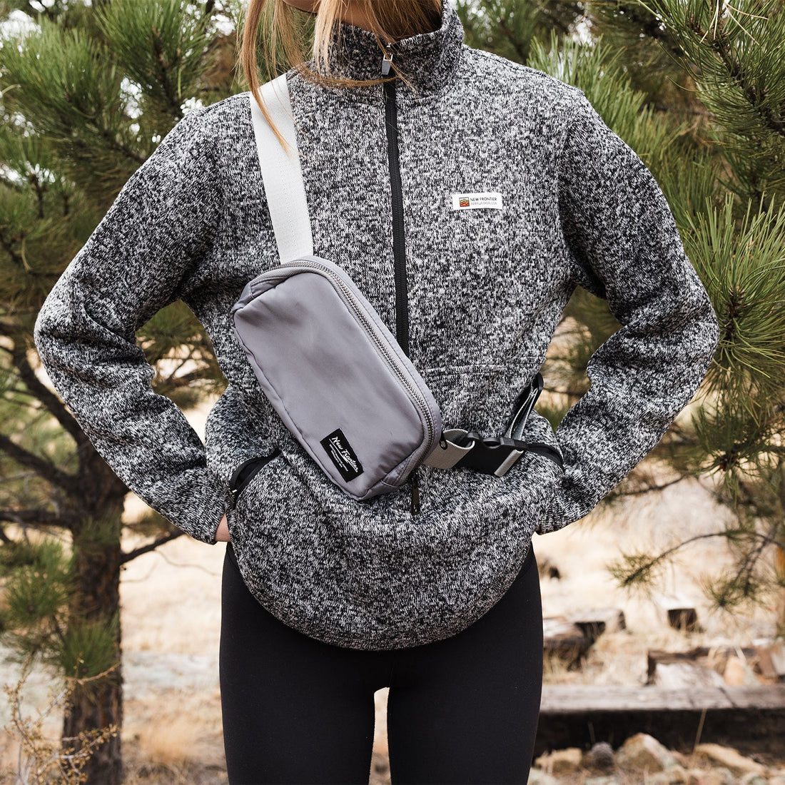 Women's Premium 1/4 Zip Pullover (Pepper)