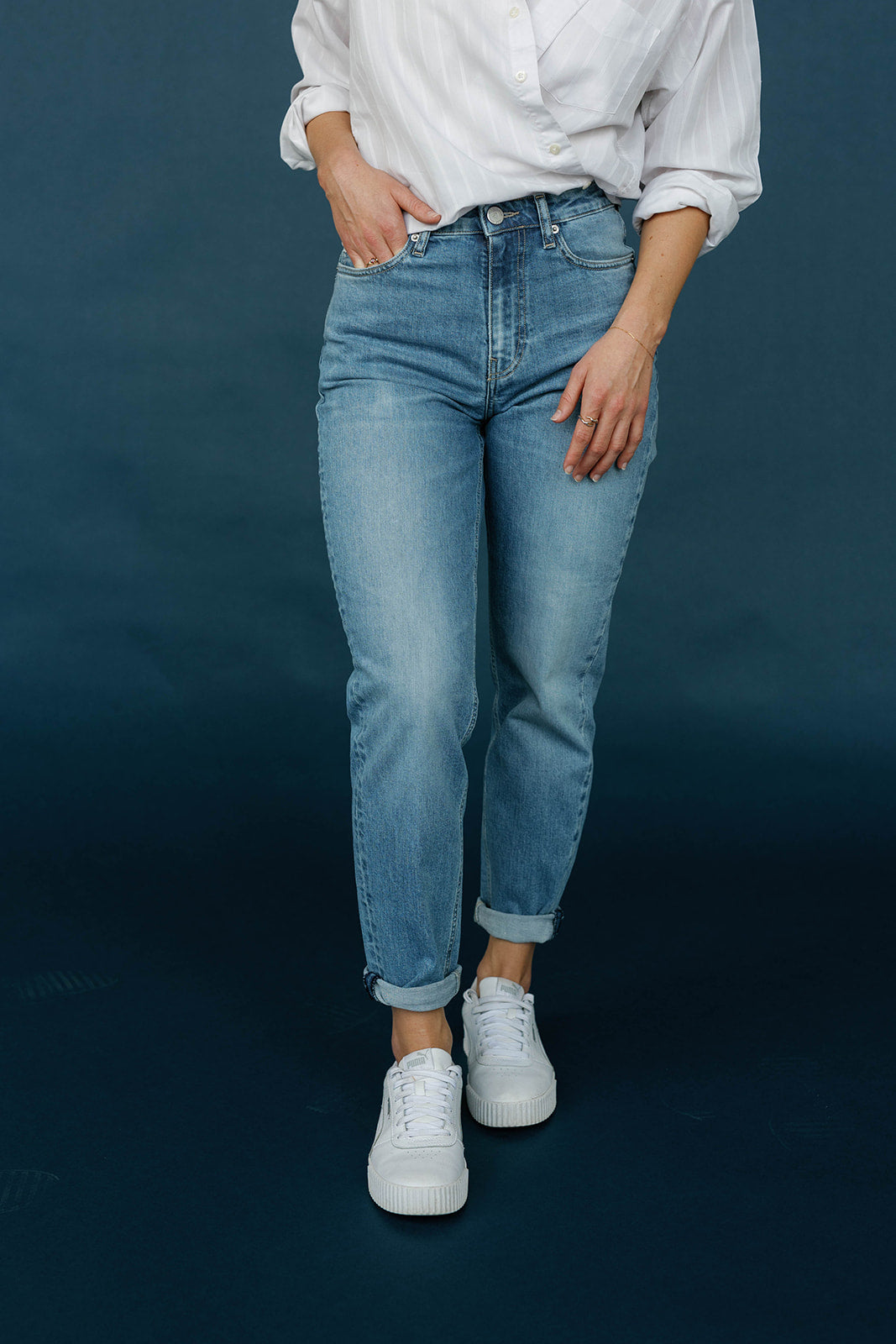 Women's Stretch Tapered Recycled Jean - Washed Stone Blue