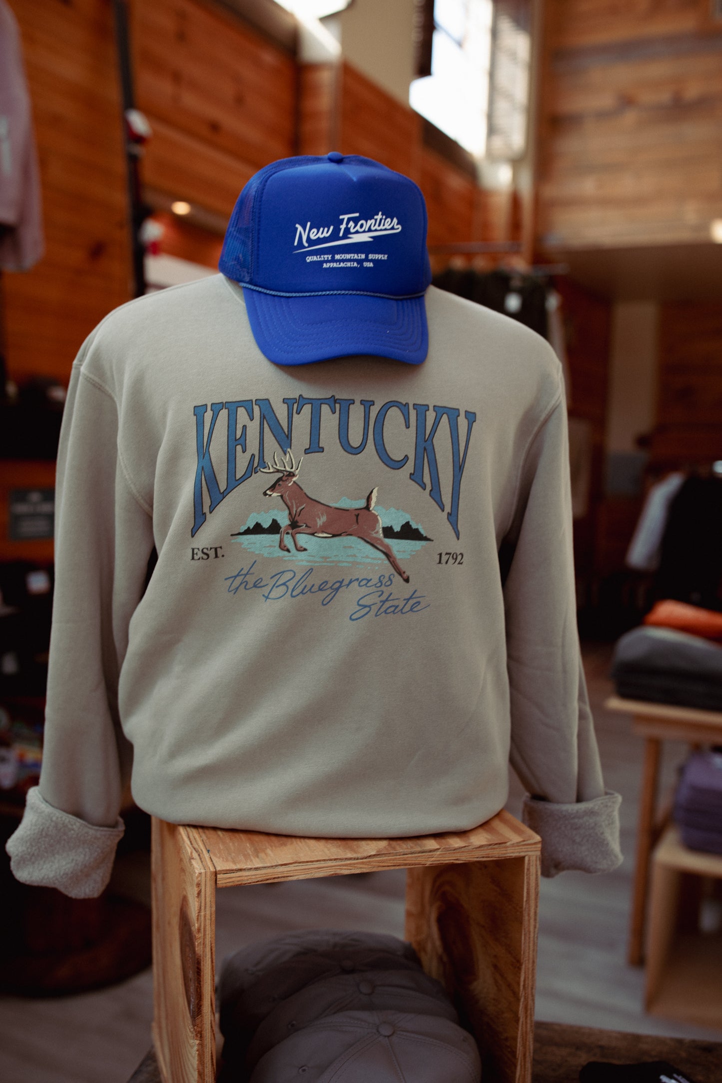 Kentucky Deer Sweater (Fog)