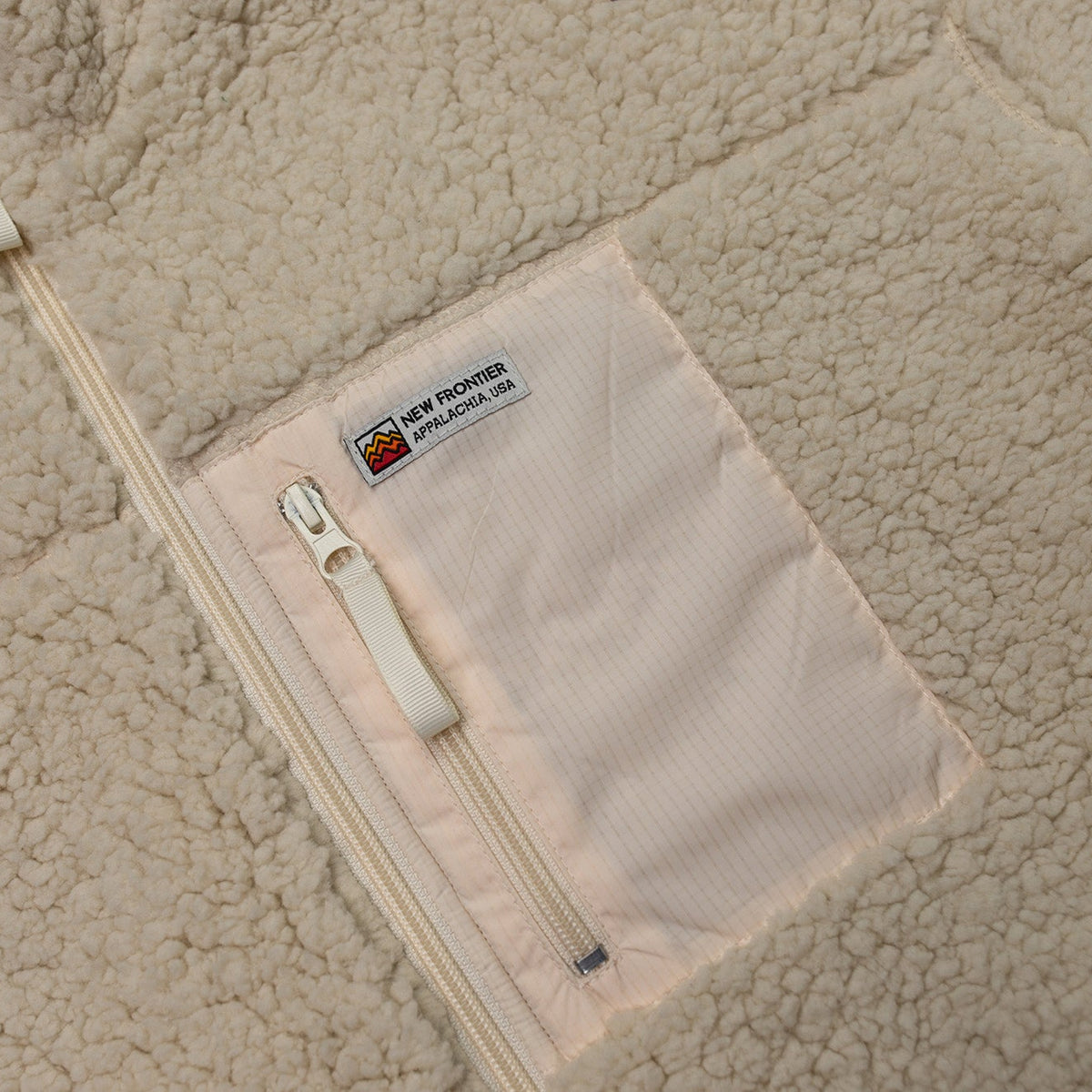 Women's Pillow Fleece Jacket (Oat)