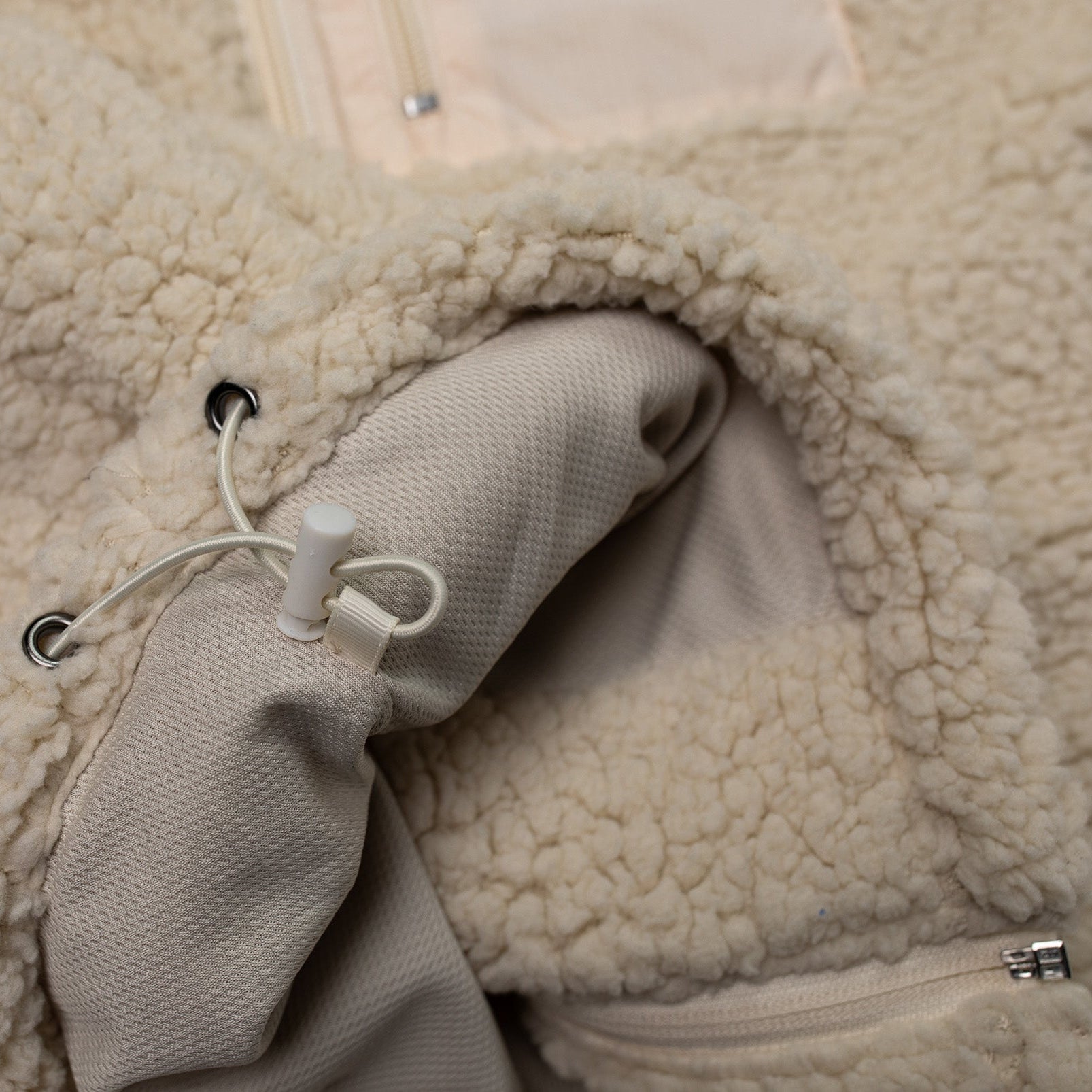 Women's Pillow Fleece Jacket (Oat)