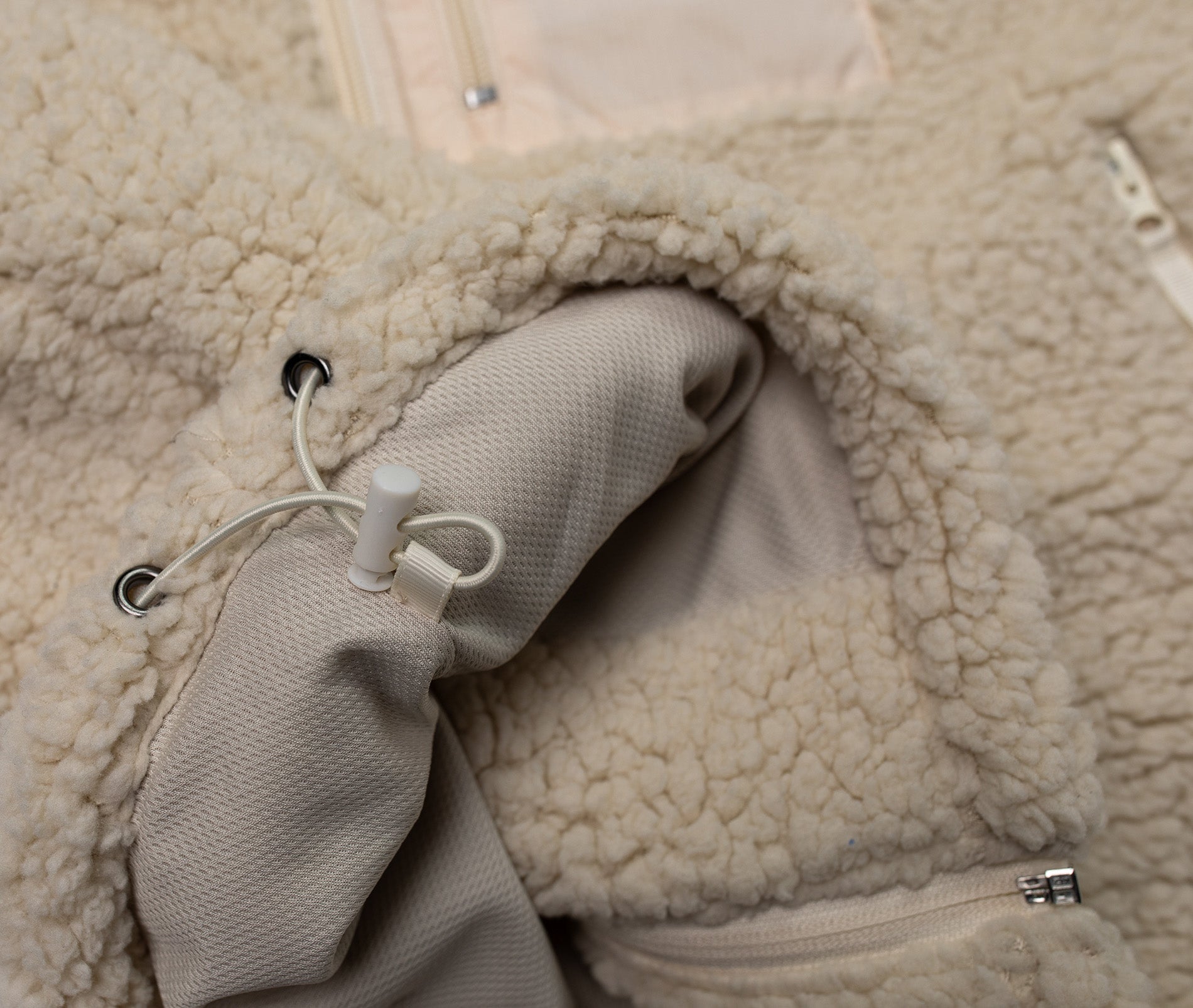 Women's Pillow Fleece Jacket (Oat)