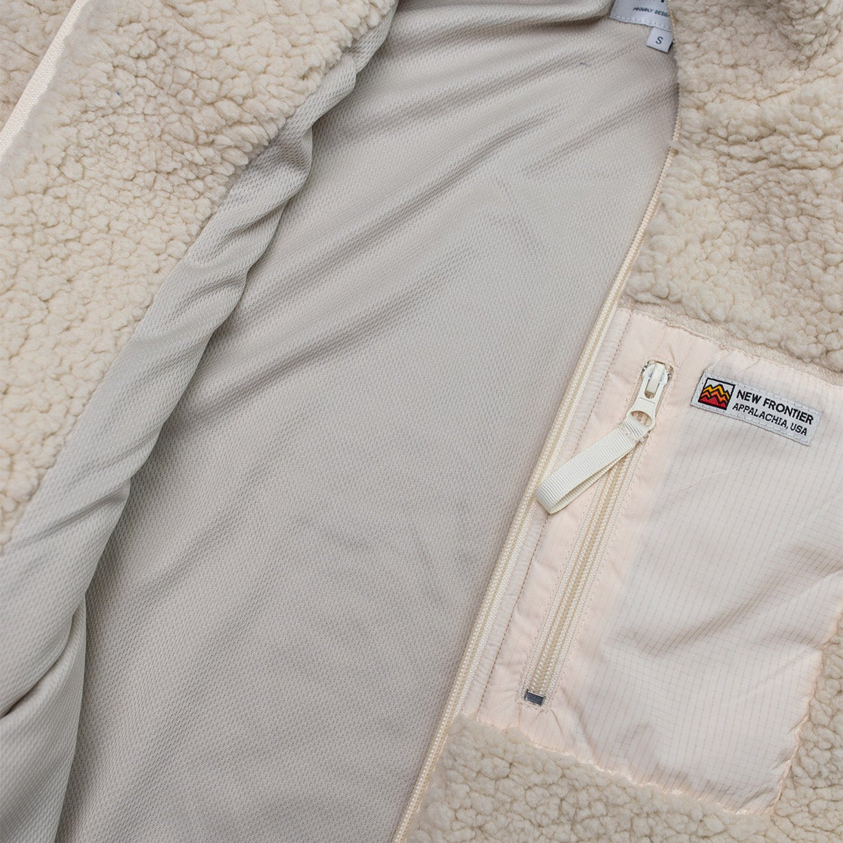 Women's Pillow Fleece Jacket (Oat)