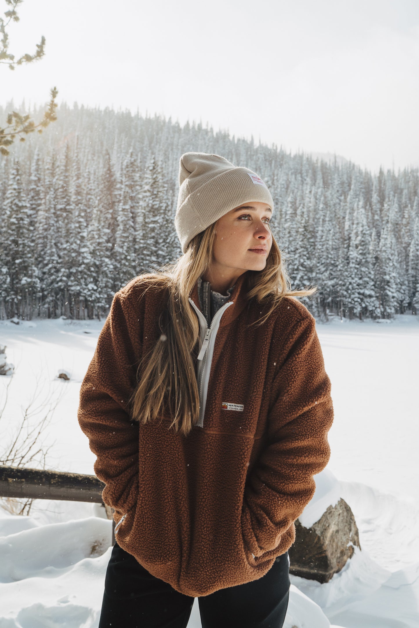 Women's Boulder Pullover (Chocolate)