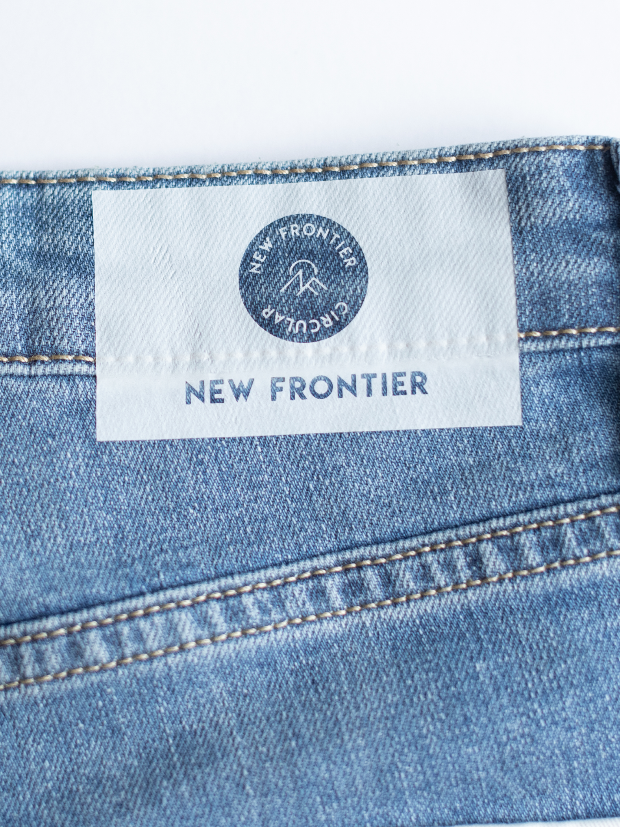 Women's Stretch Tapered Recycled Jean - Washed Stone Blue