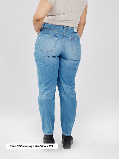 Women's Stretch Tapered Recycled Jean - Washed Stone Blue