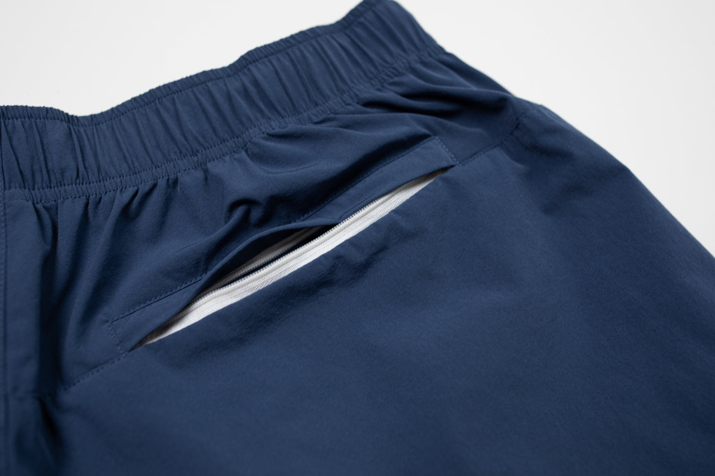 Men's Hybrid Tech 5" Short (Deep Blue)