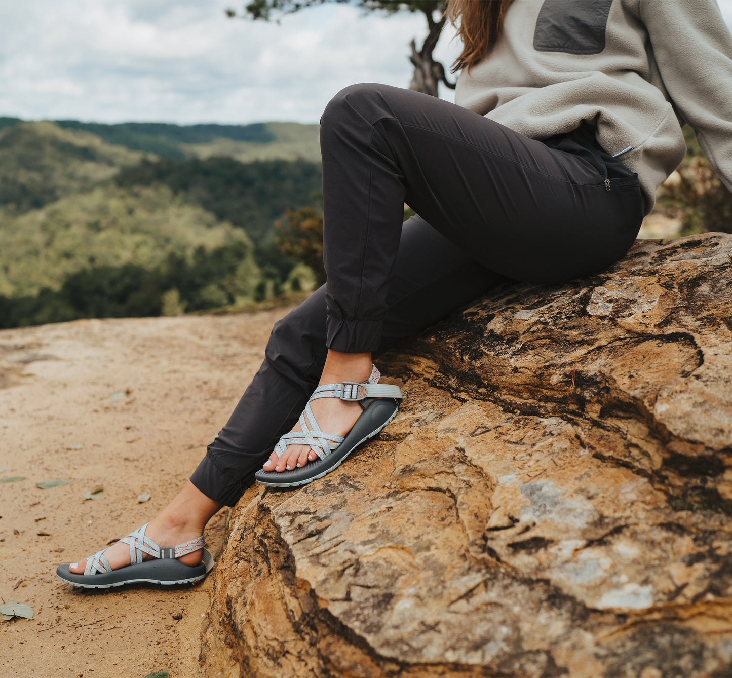 Women's Stretch Tech Jogger (Charcoal)